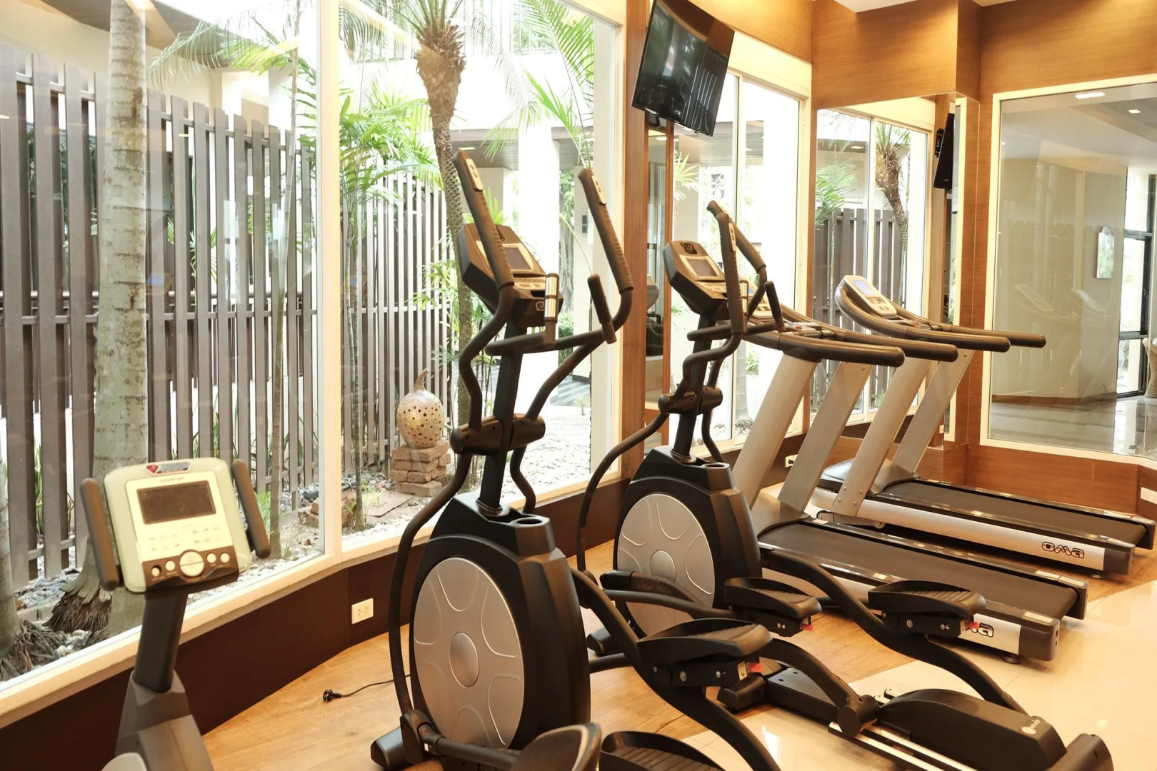 Grand Garden Hotel & Residence