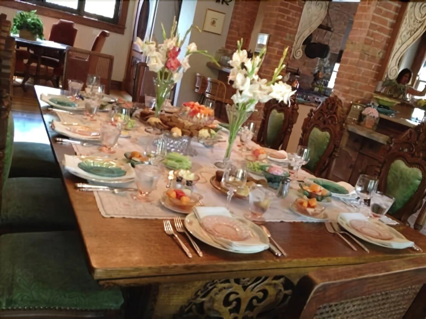 The Rusted Poppy Inn