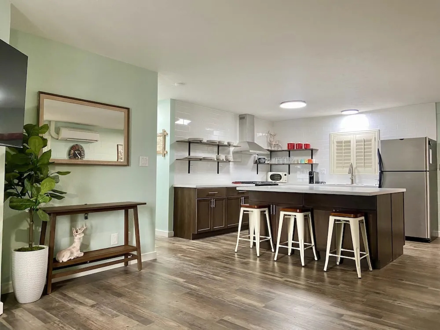 Holiday Motel & RV Park