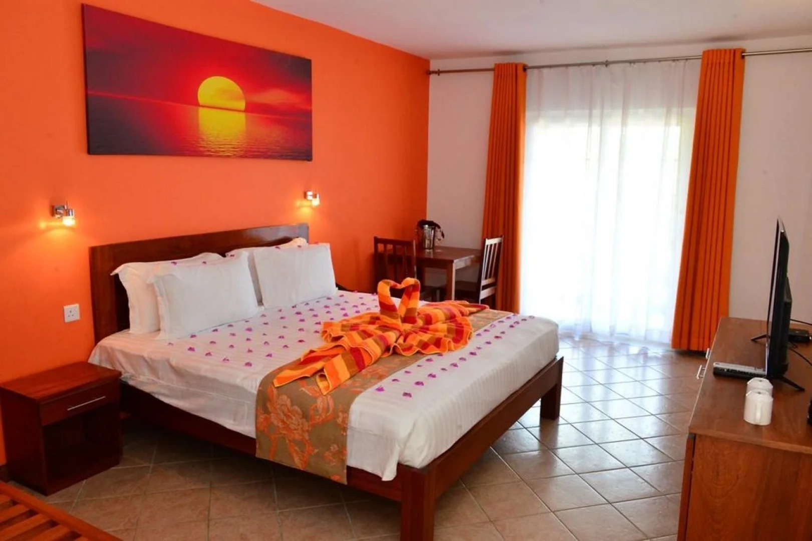 Sunset Reef Resort & Spa