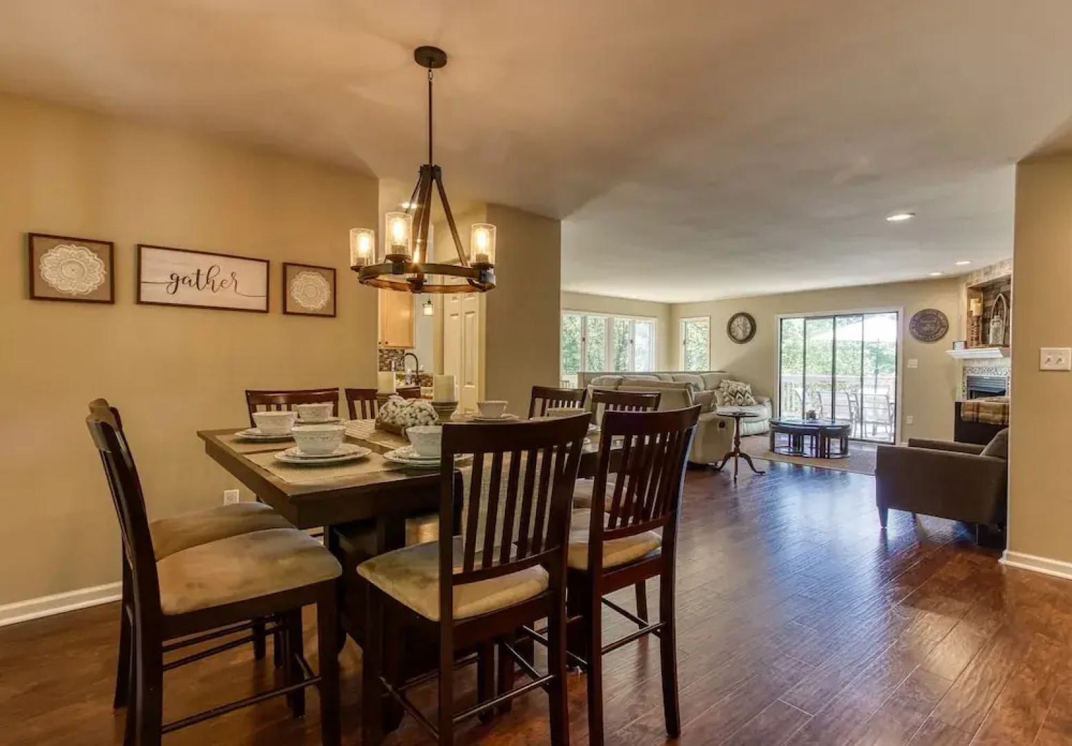 Deer & Doe by HoneyBearCabins