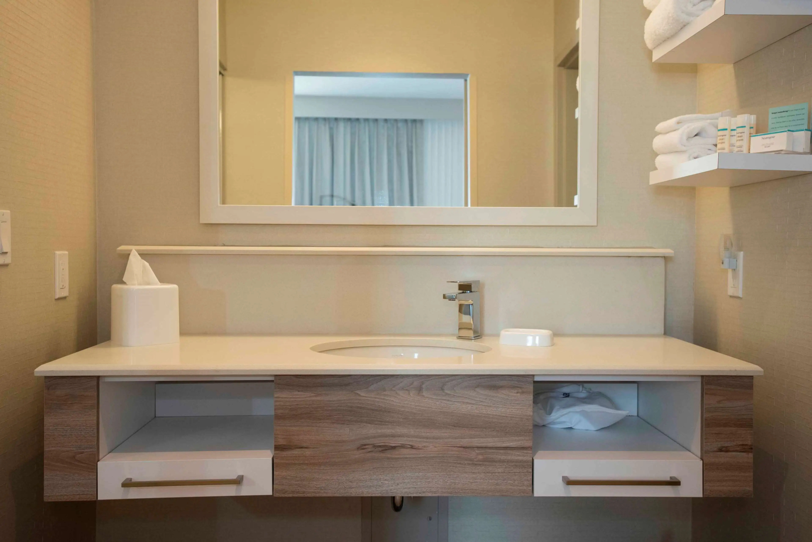 Hampton Inn & Suites by Hilton Thunder Bay