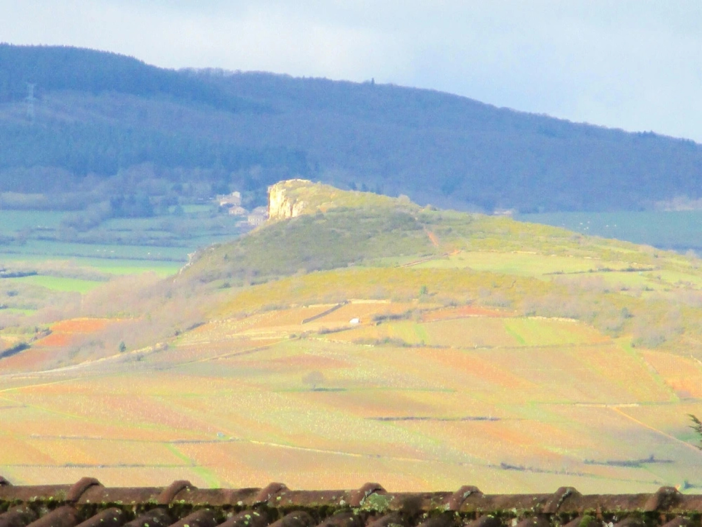 House With 4 Bedrooms in Charnay-lès-mâcon, With Wonderful Mountain Vi