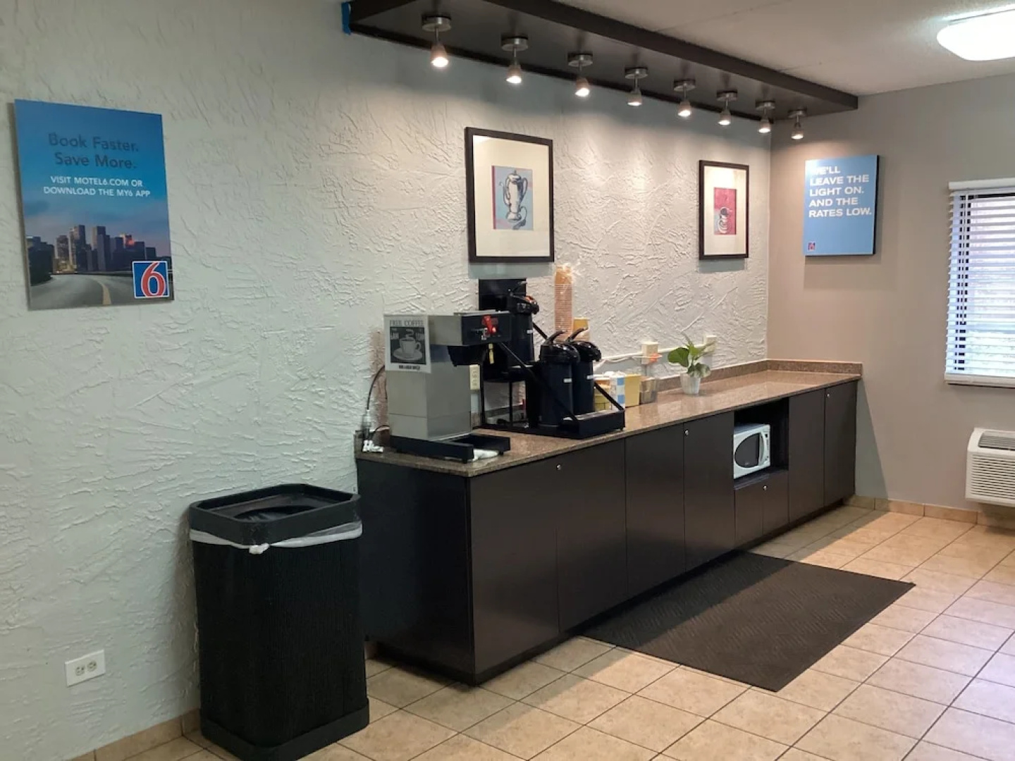 Days Inn Bridgeview