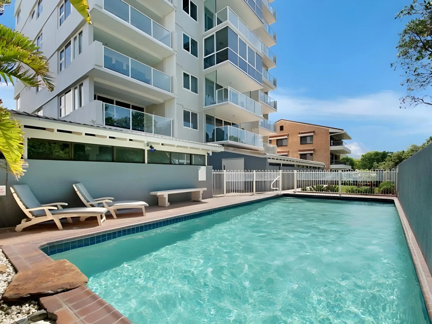 84 The Spit Holiday Apartments