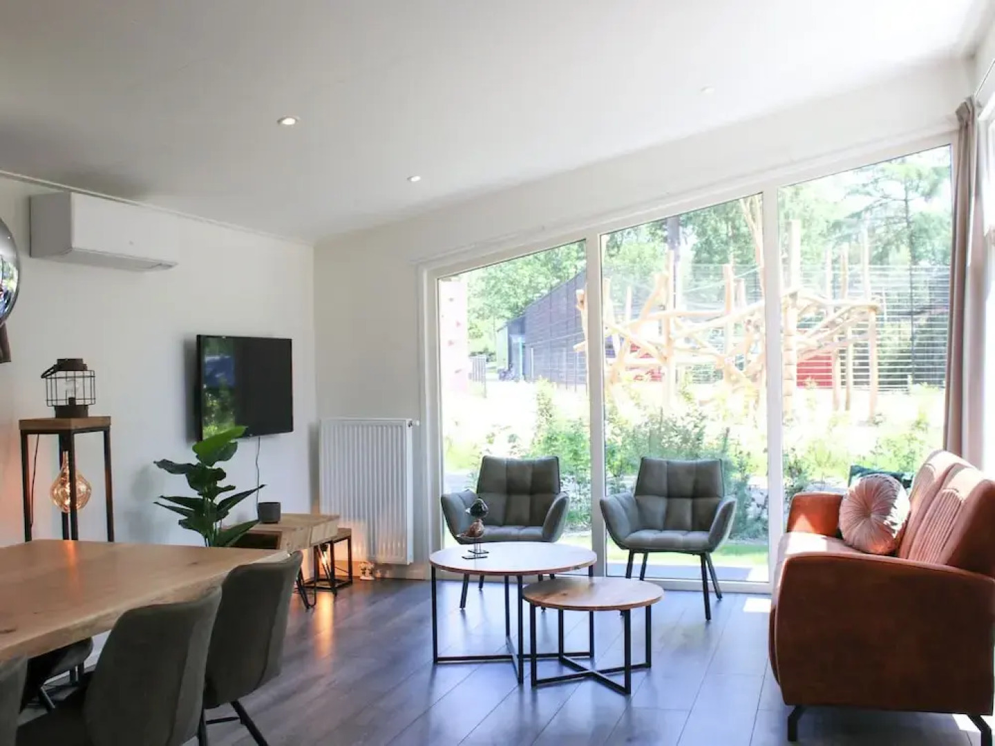 Stylish Stay in Hoenderloo