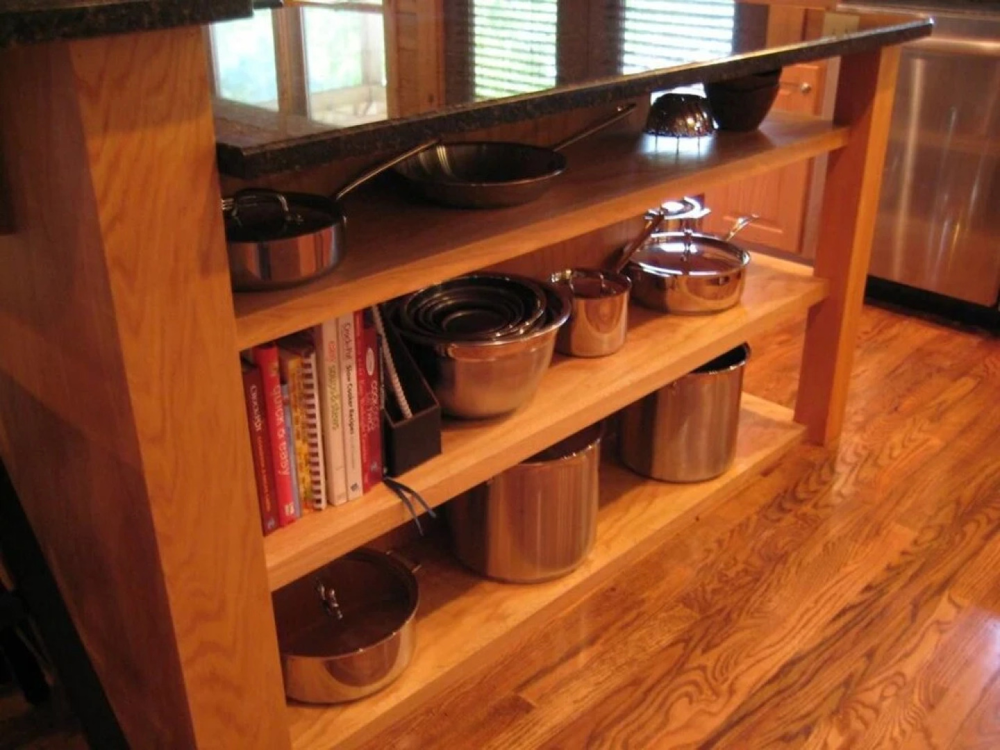 Whipkins Cove Beautiful 3 Bd Lakefront Getaway