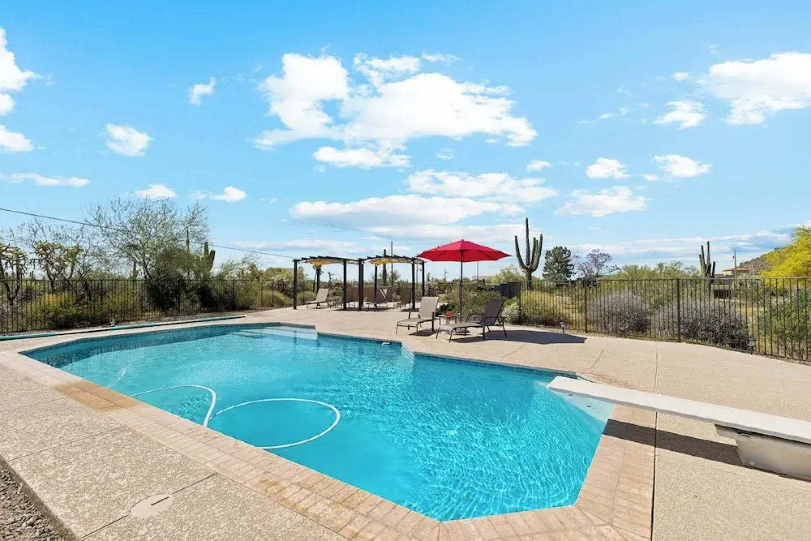 East Mesa Desert and Mountain Views: 5br, Pool