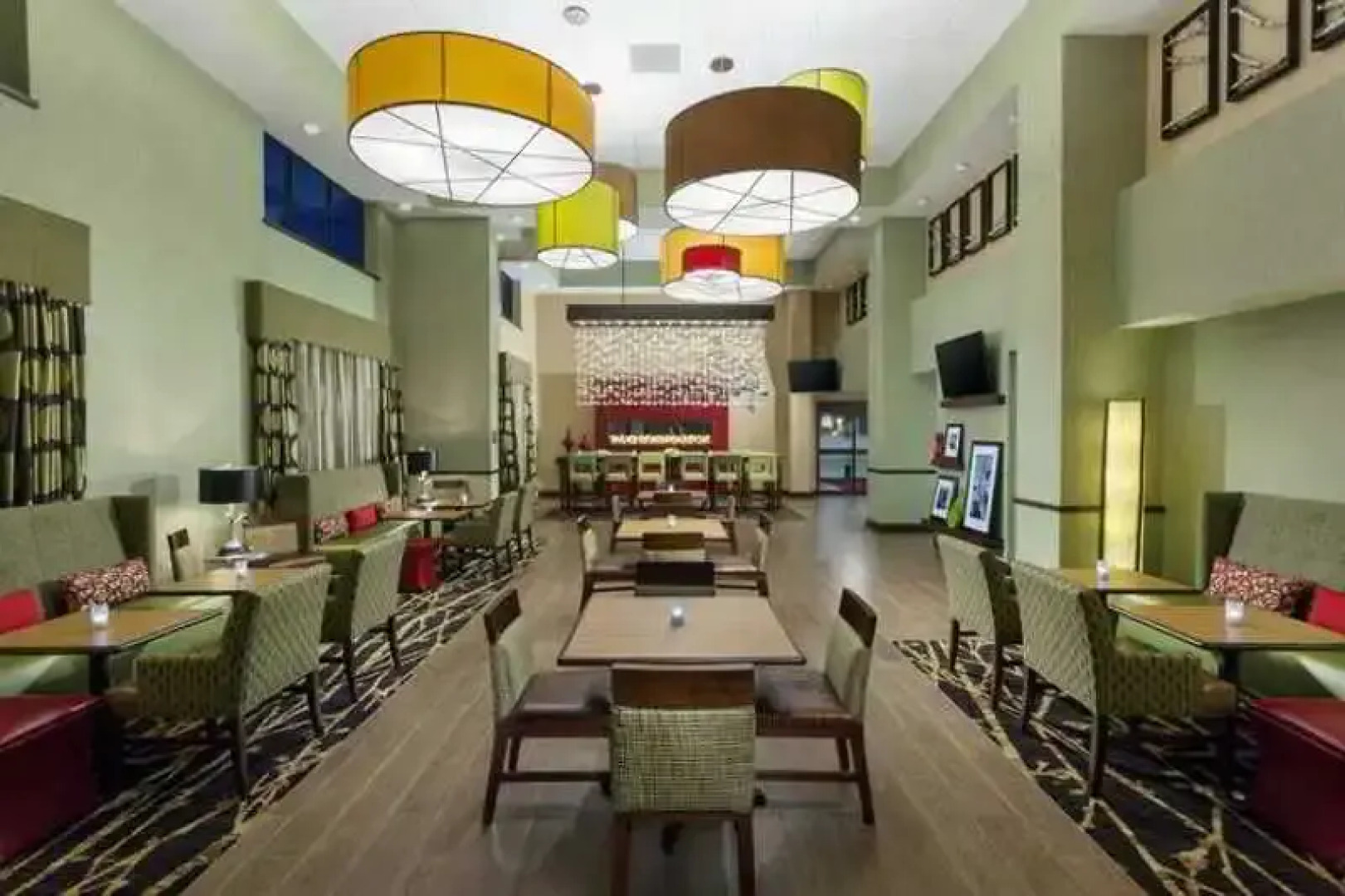 Hampton Inn & Suites Williamsport-Faxon Exit