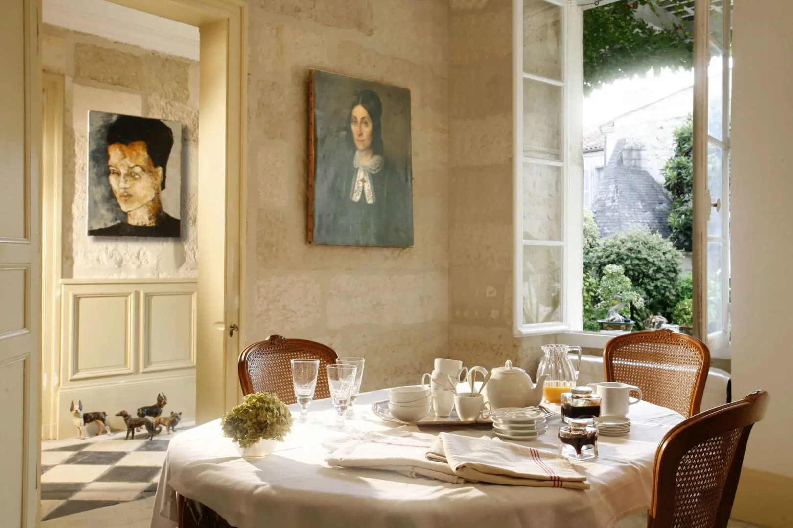 La Porte Rouge - The Red Door Inn Chambres d'Hotes