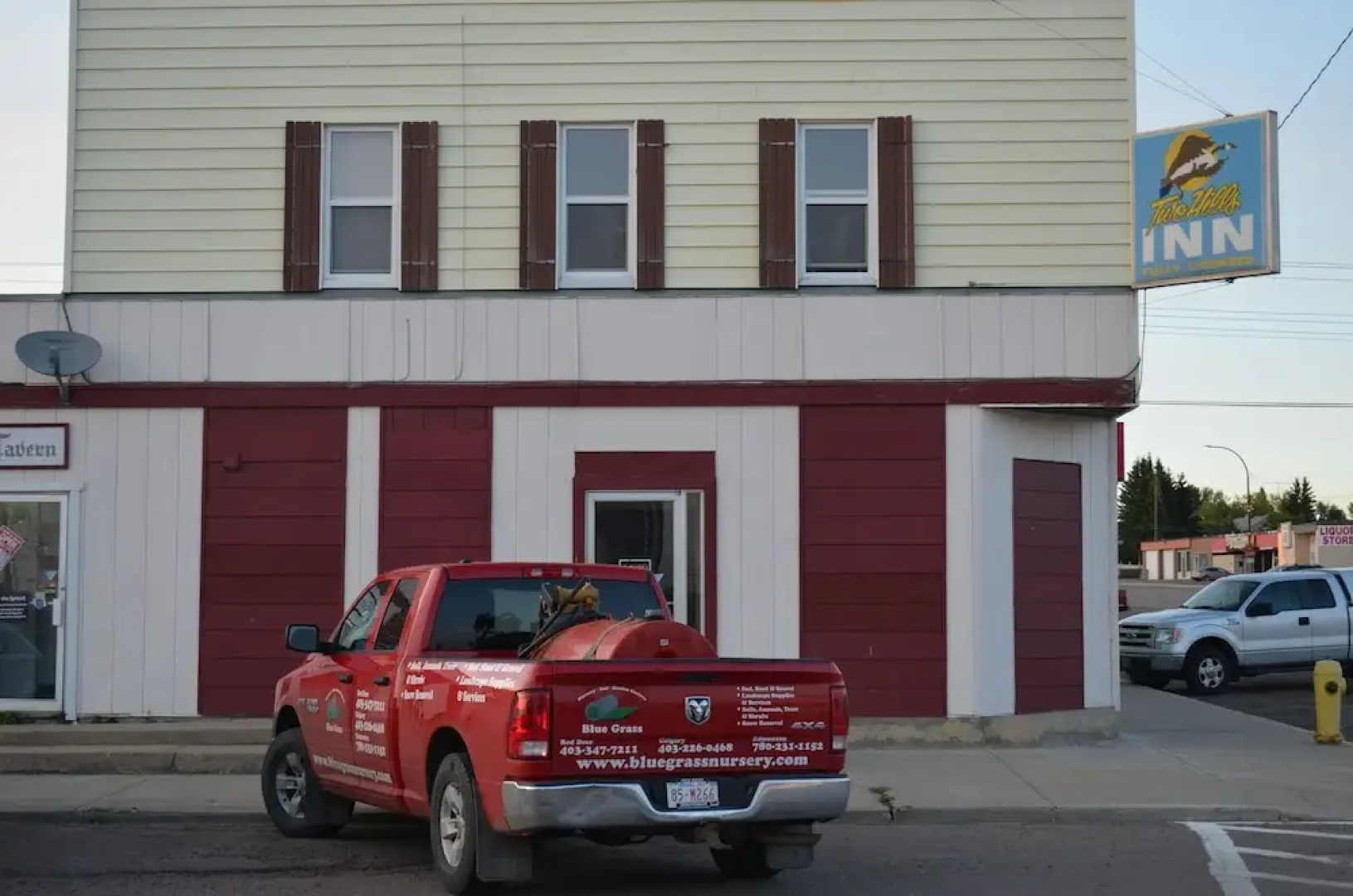Two Hills Inn