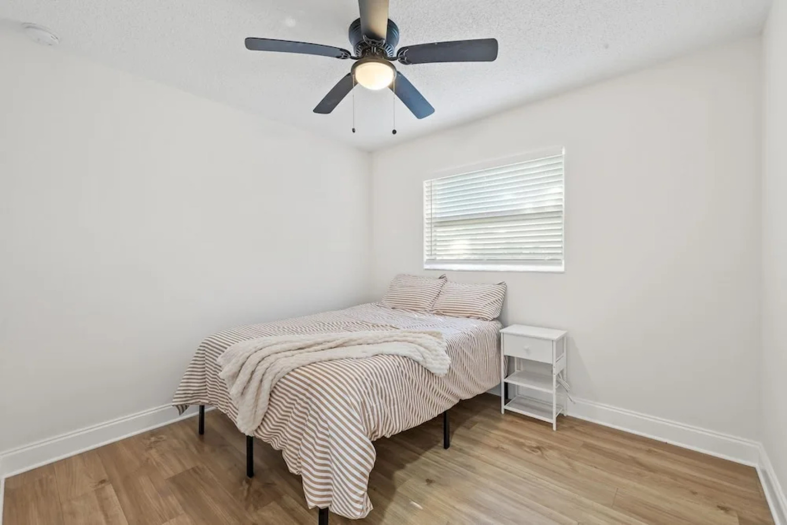 Sunny Palmetto Oasis: 4br Home With Private Pool 4 Bedroom Home by RedAwning