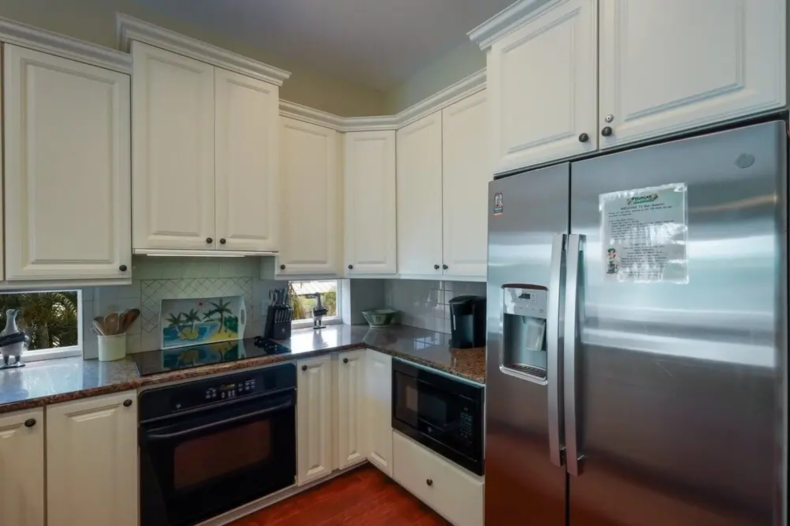 Sunkissed 3 Bedroom Townhouse by RedAwning