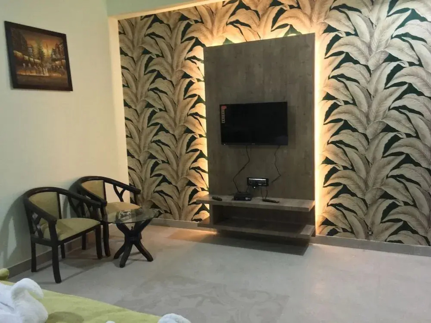 Hotel Ratan Royal Inn.