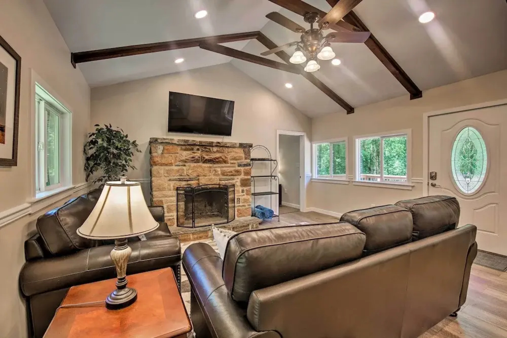 Hike, Hunt & Unwind: Cozy Cabin Near Hersheypark