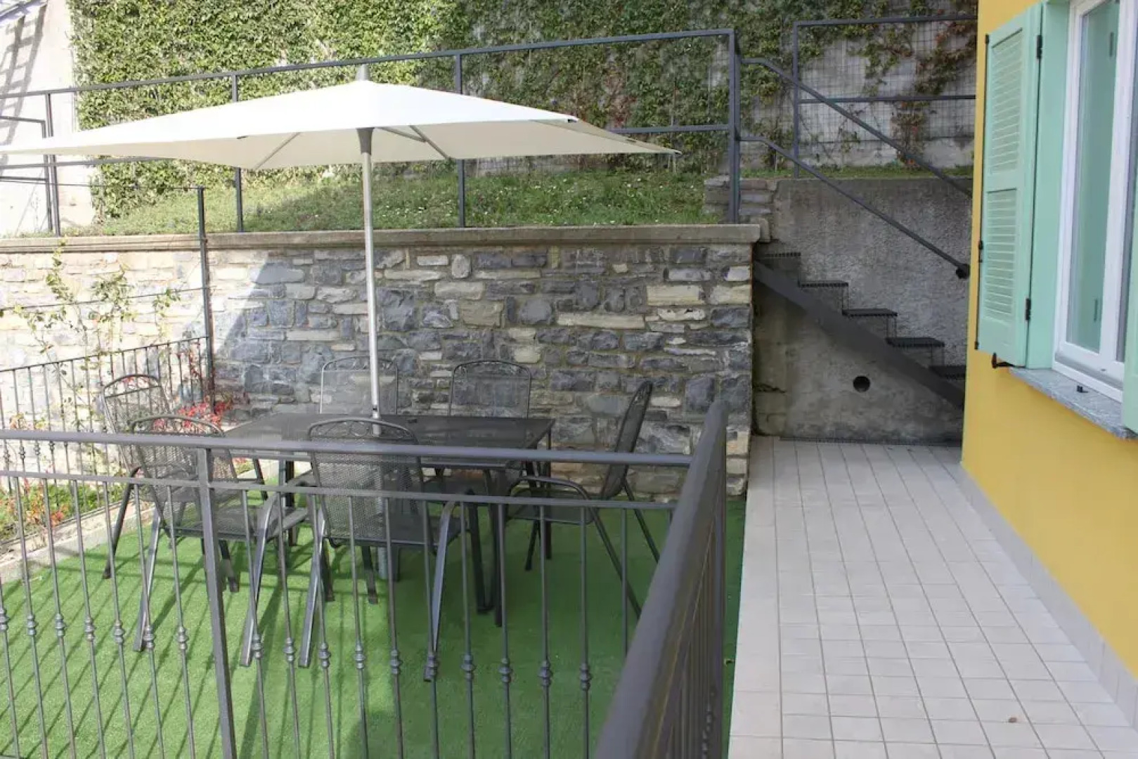 Luxury Apartment with Pool