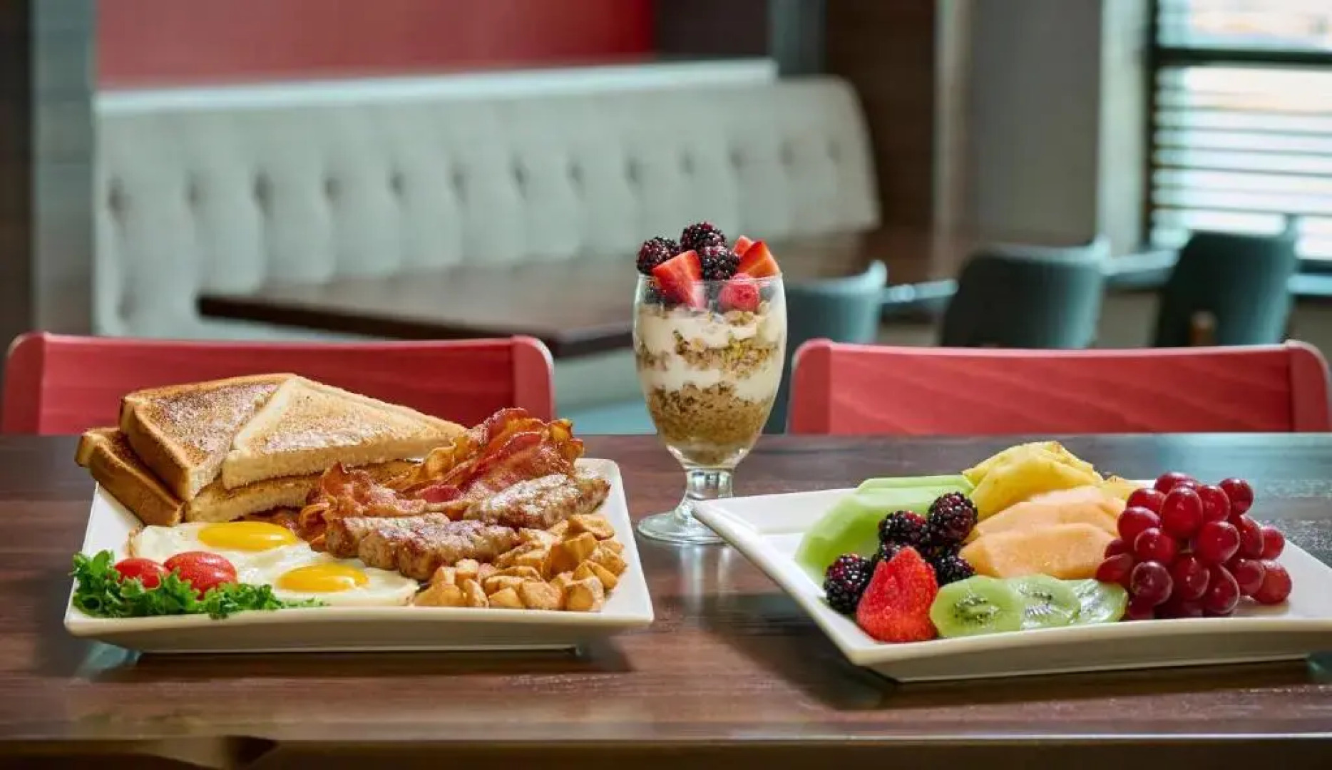 Holiday Inn Hotel & Suites Oakville @ Bronte by IHG