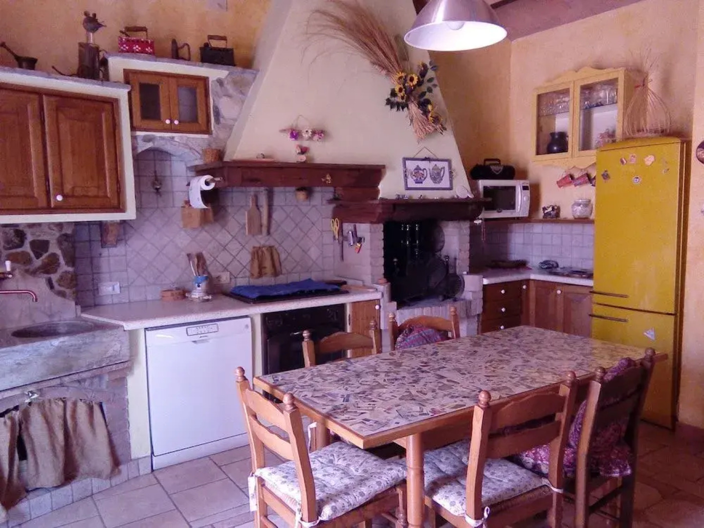 Carlo's Country House