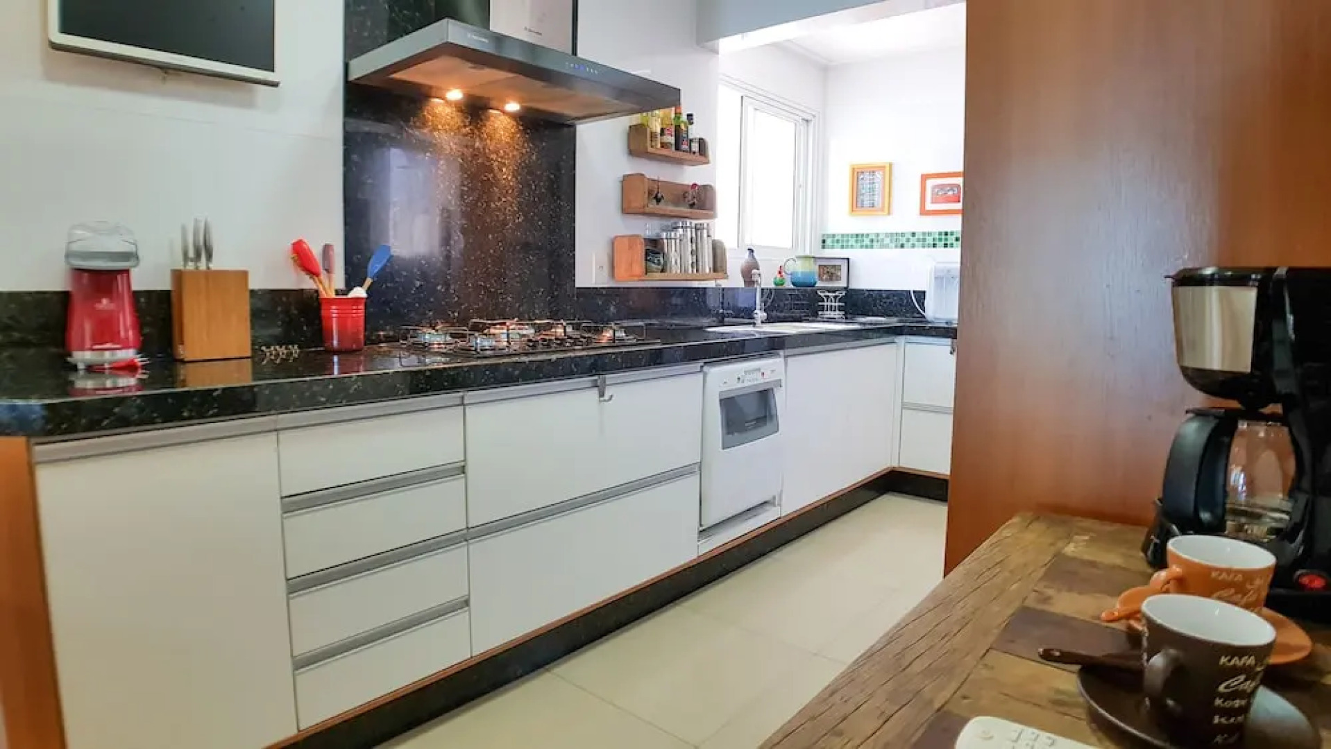 Luxo e Conforto com Vista do Mar de VV