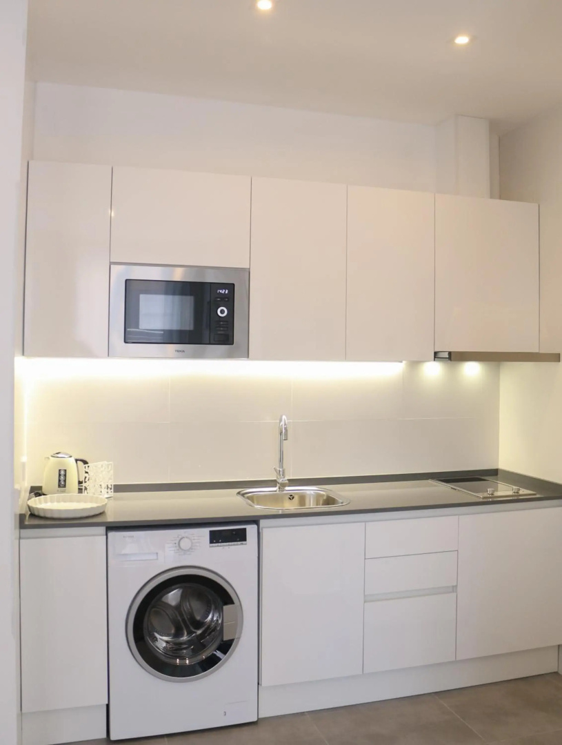 Balustrada Apartments