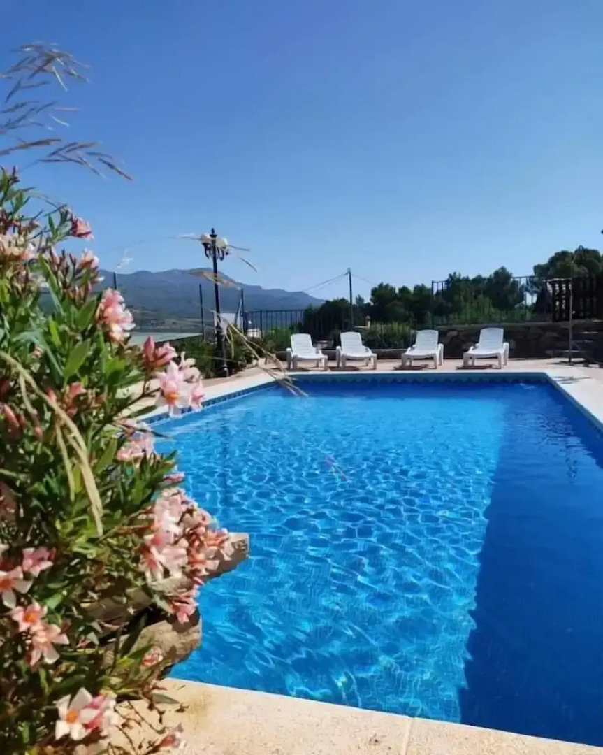 CR Los Cuatro Vientos - Mistral