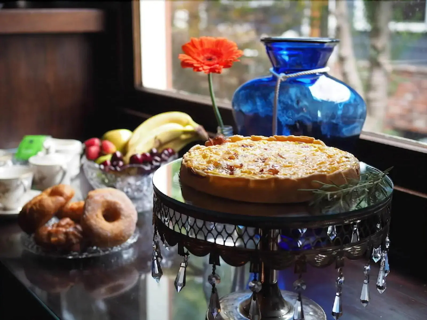 Lady Geneva Bed and Breakfast