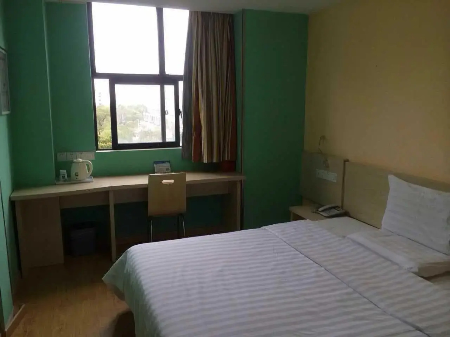 7Days Inn Huanggang Normal College