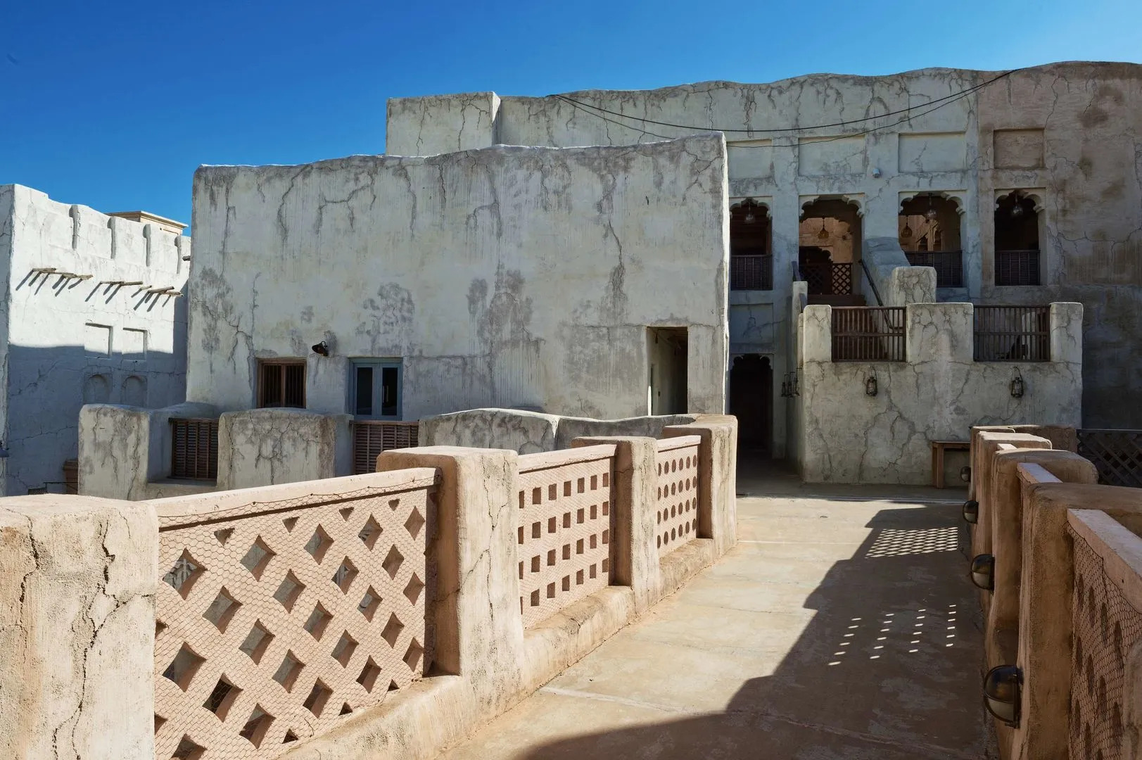 Отель Al Seef Heritage Hotel Dubai, Curio Collection by Hilton