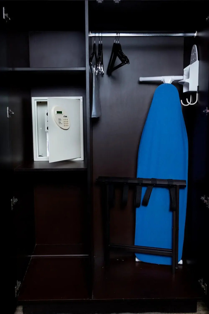 Excellence Express & Suites