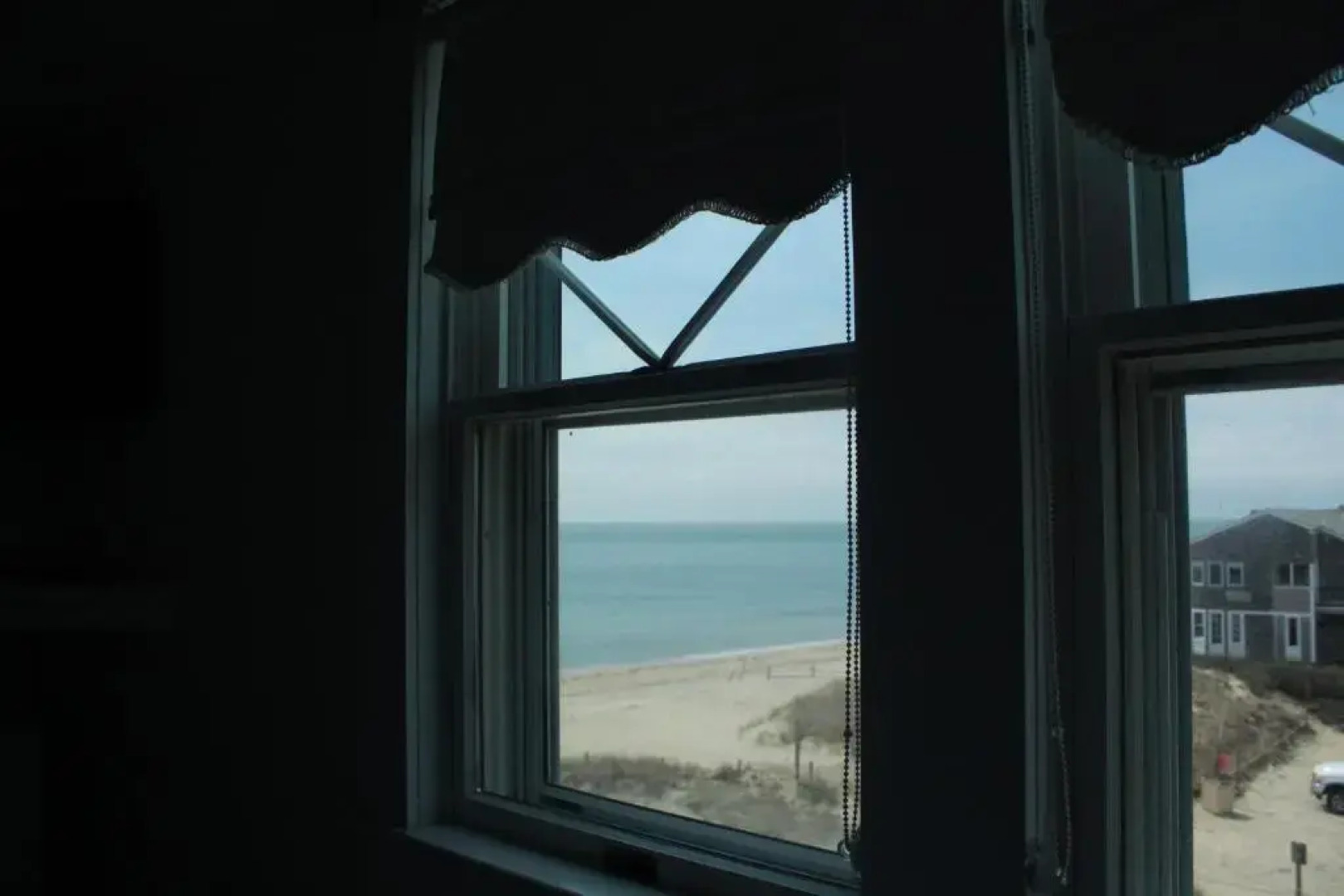 By the Sea Guests Bed & Breakfast & Suites