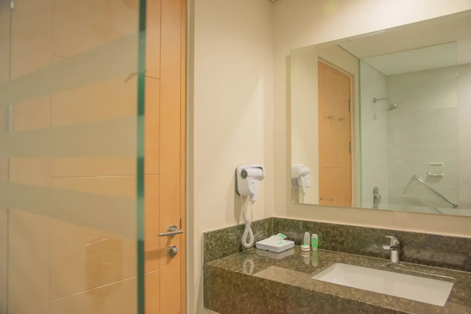 LAPRIMA Hotel Flores