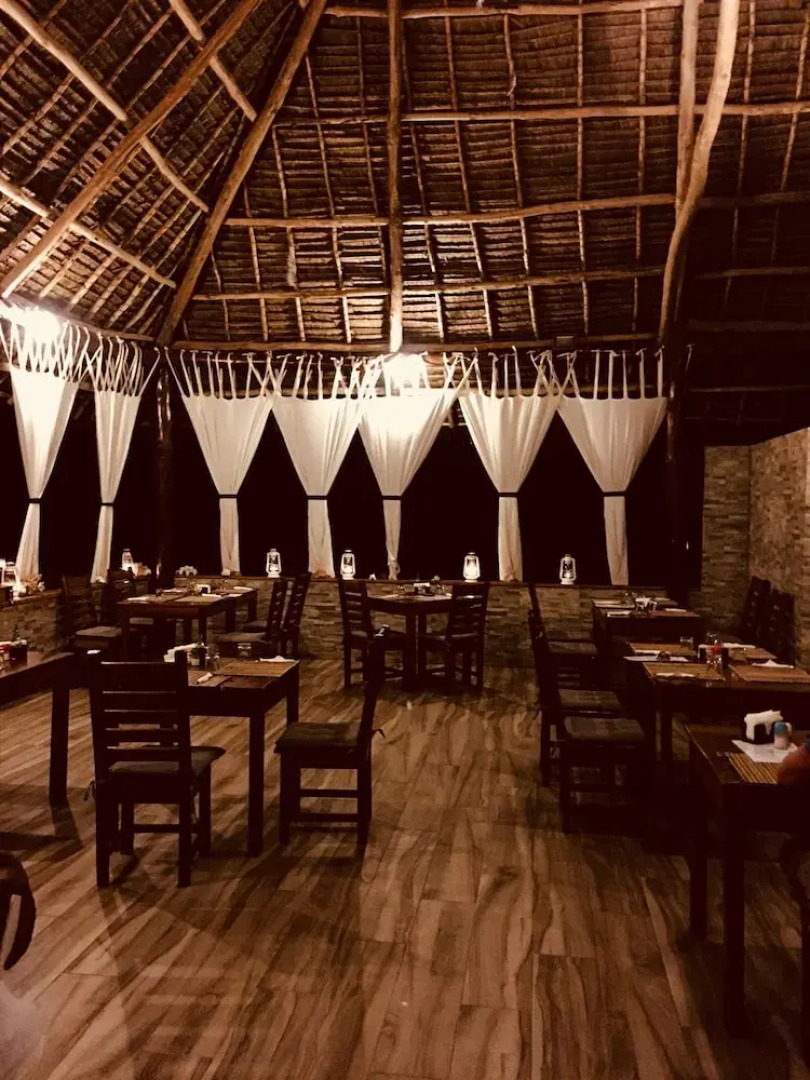 White Dream Lodge & Restaurant