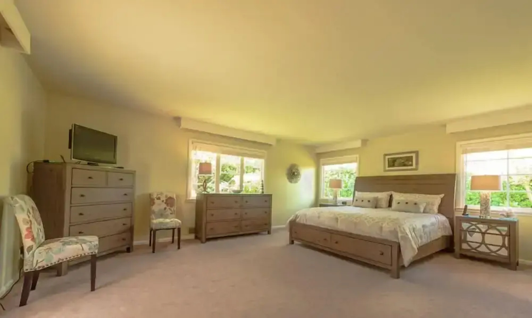 MV 14: Beach Retreat Close to the Beach and Carmel