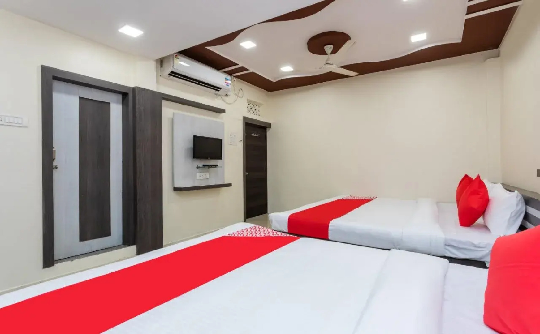 Hotel Krishna Palace