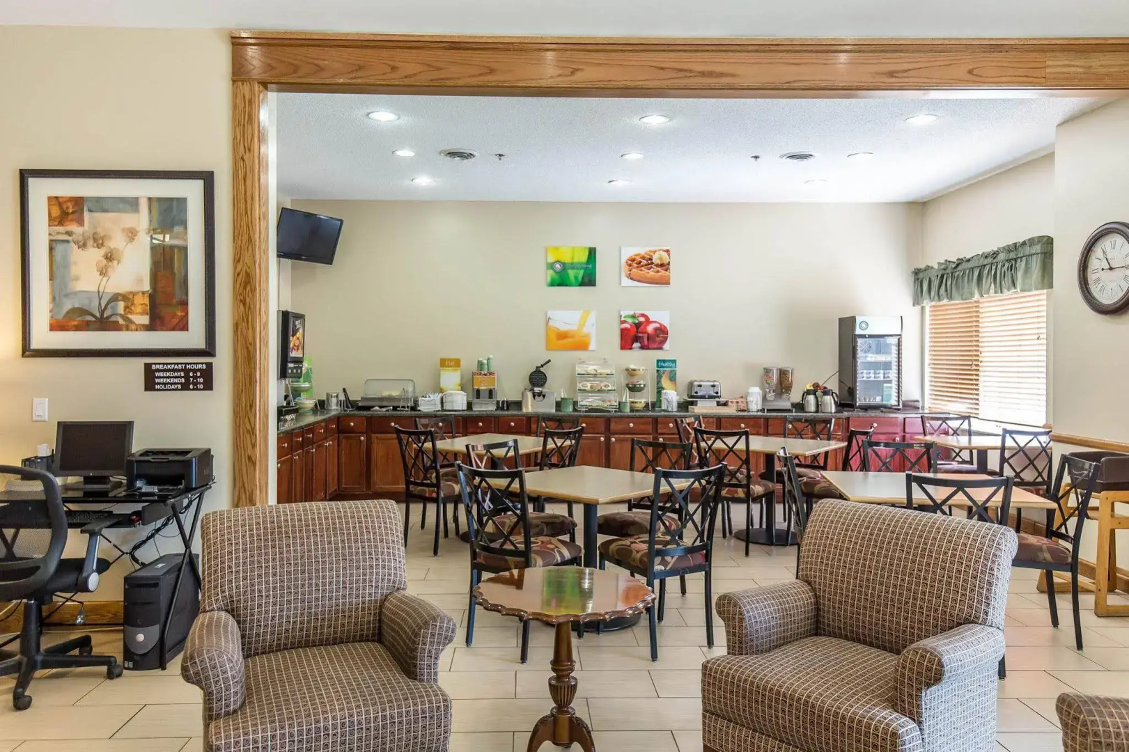 AmericInn by Wyndham Cedar Rapids North