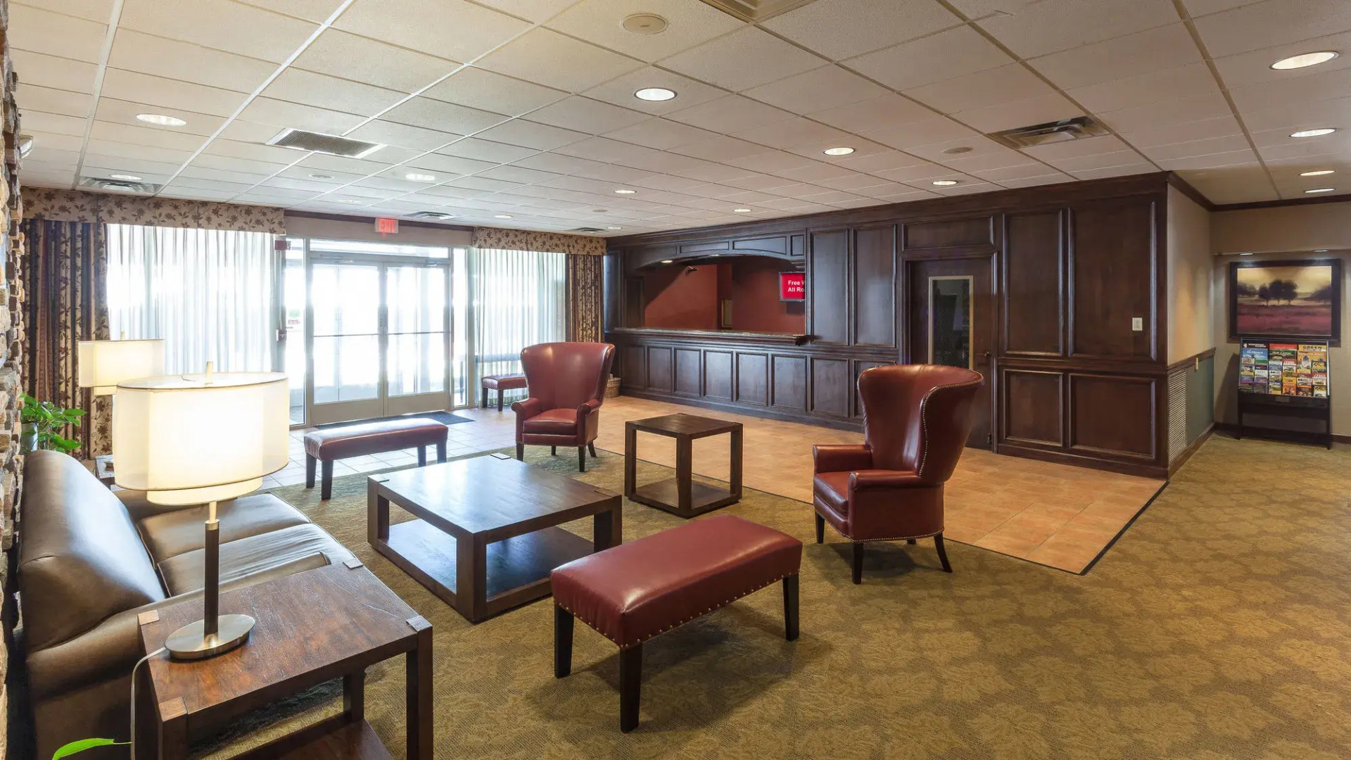 Red Roof Inn & Suites DeKalb