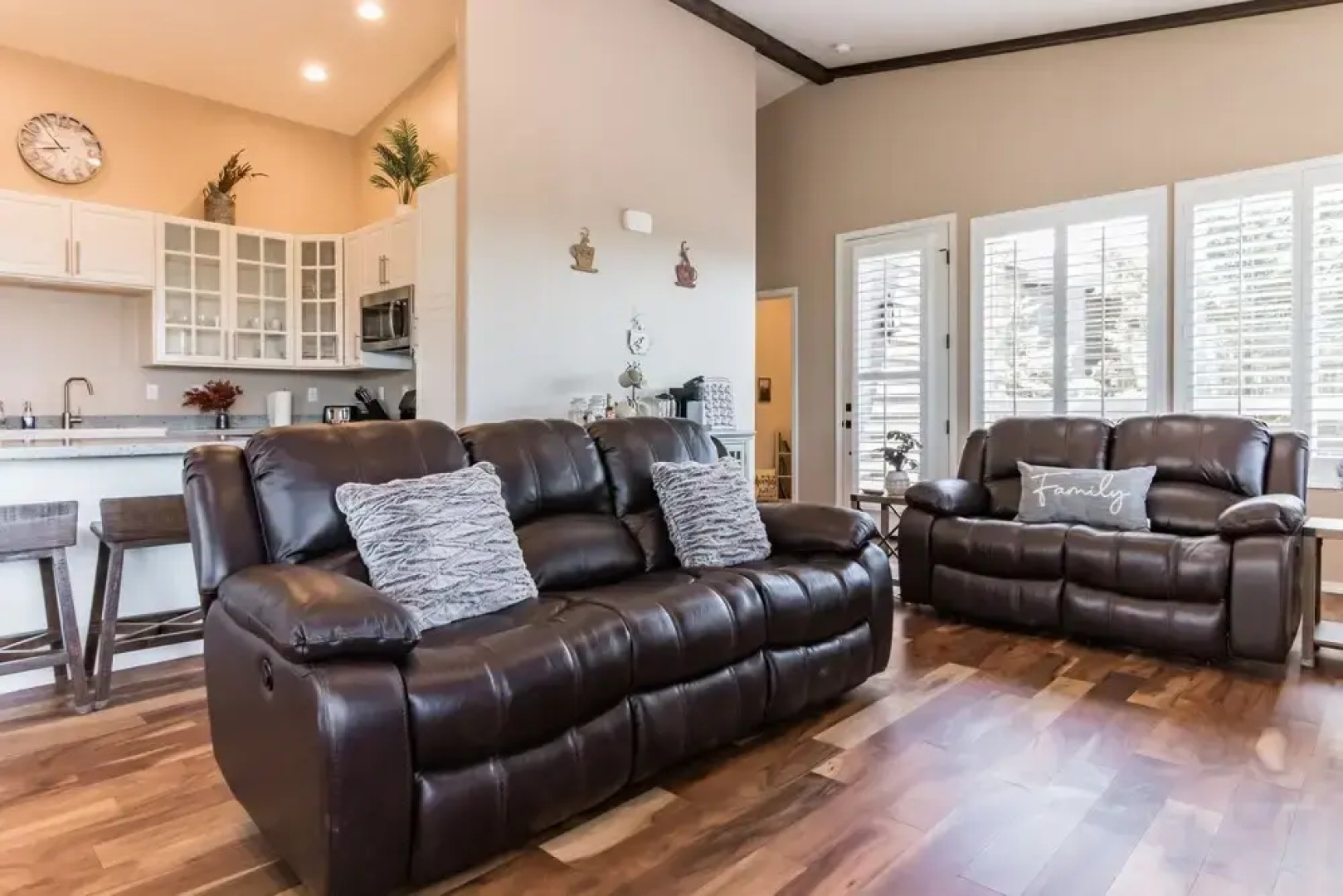 Elk Rim 1156 Pine 3 Bedroom Home by RedAwning