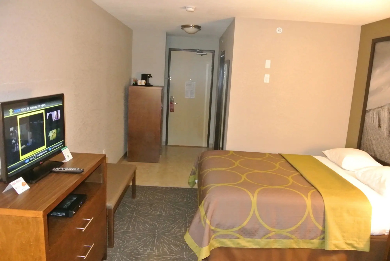 Home Inn and Suites Lloydminster