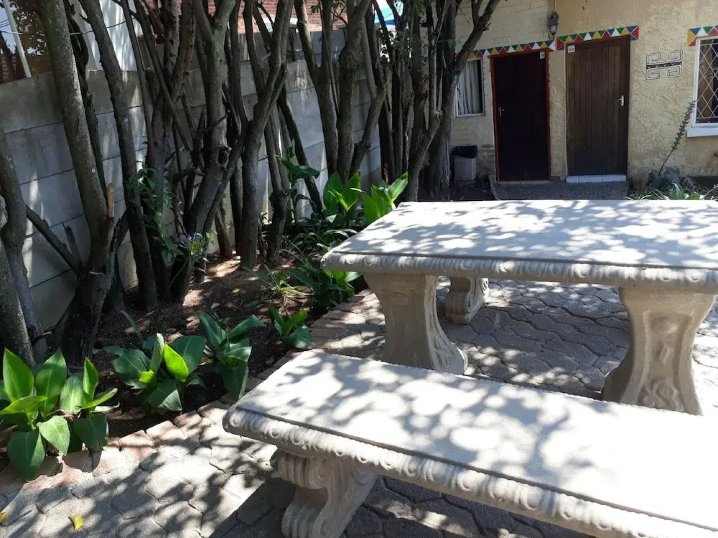 Accoustix Backpackers Lodge