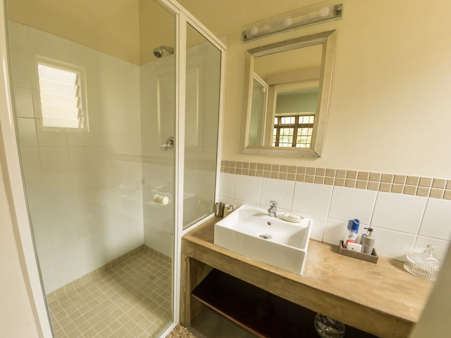 Mackaya Bella Guest House