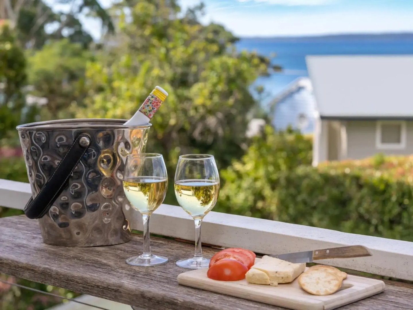 Akora at Hyams 4pm Check Out Sundays