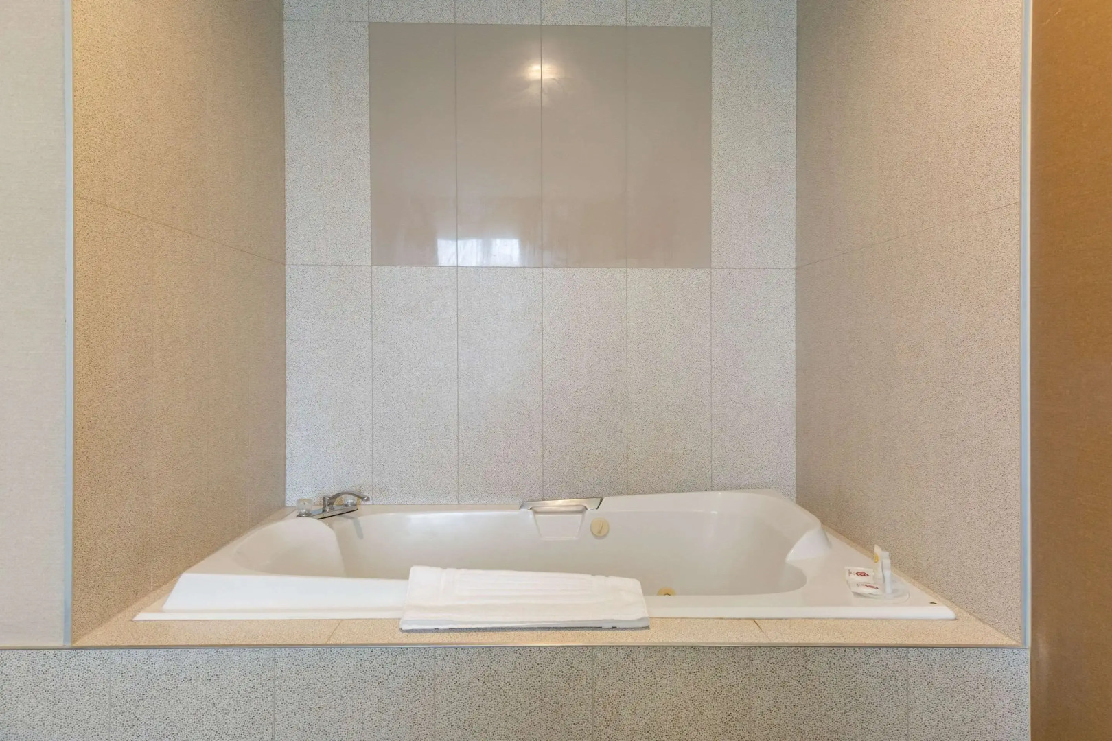 Comfort Suites Dover University Area