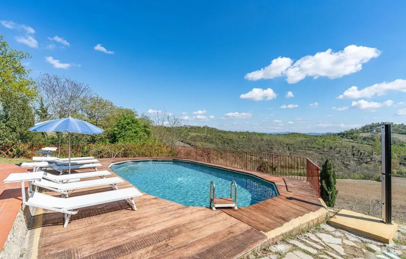 Amazing Apartment in Radicondoli With 3 Bedrooms, Wifi and Outdoor Swimming Pool