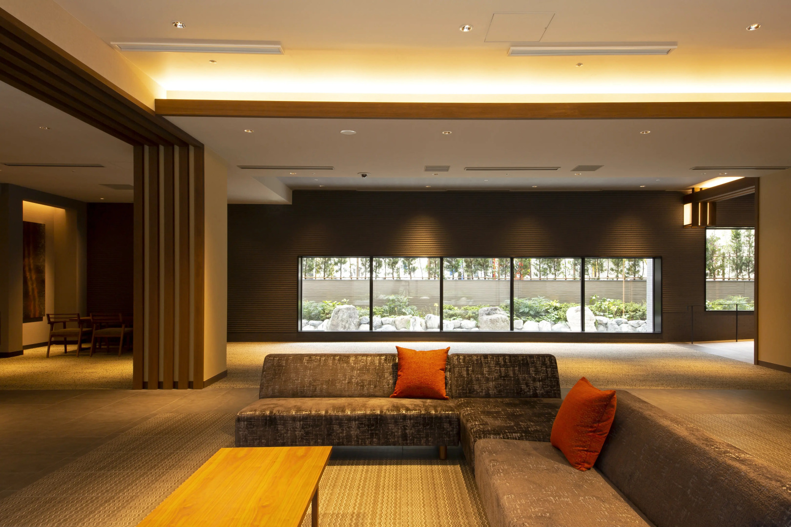 Отель Keihan Kyoto Hachijoguchi