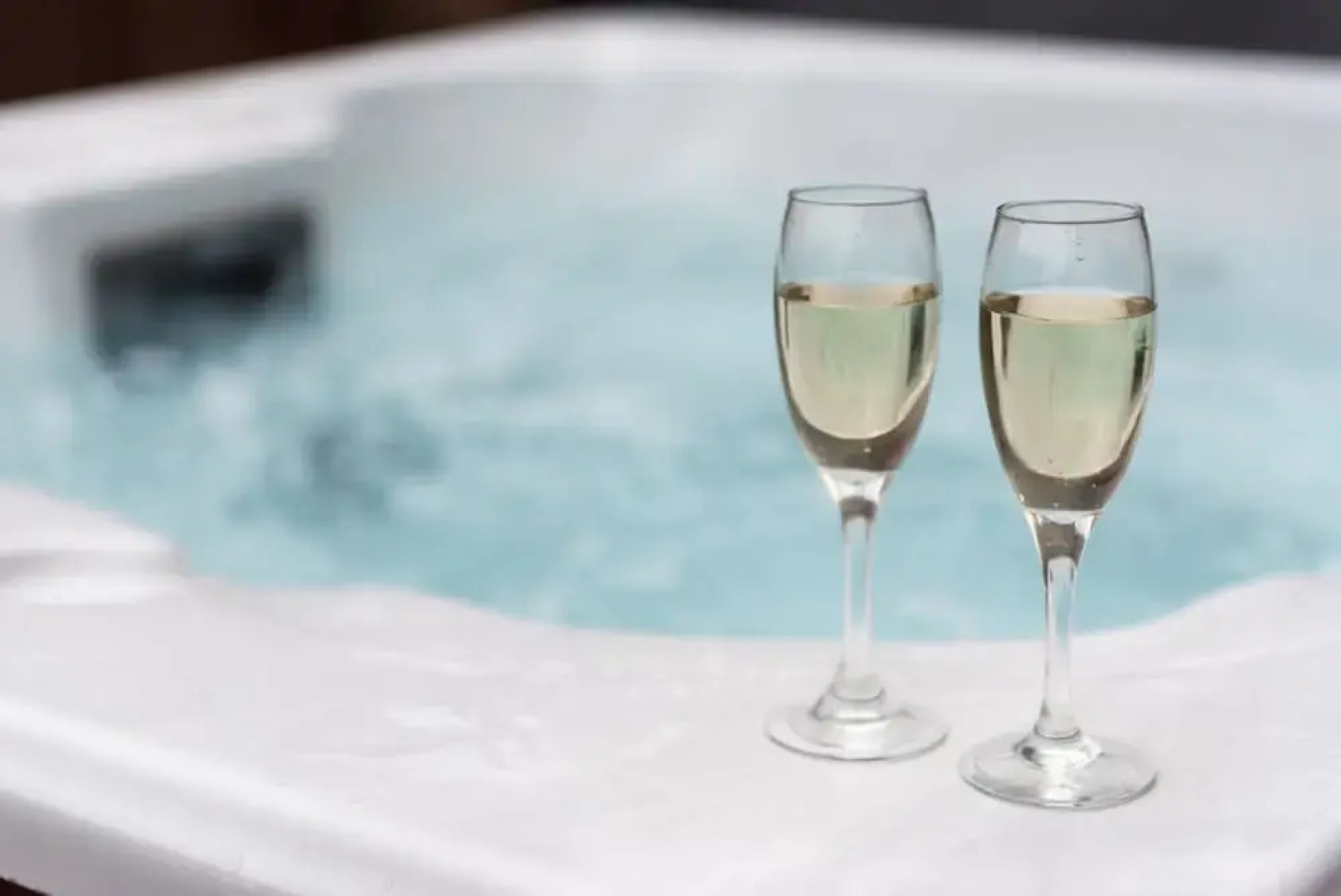 Bluebell Lodge 7 with Hot Tub