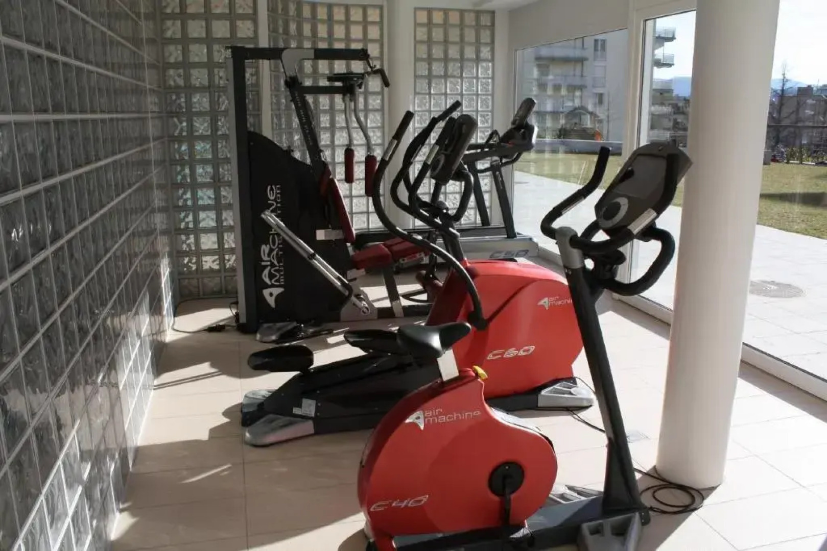 Indoor Swimming Pool, Sauna, Fitness, Private Gardens, Spacious Modern Apartment