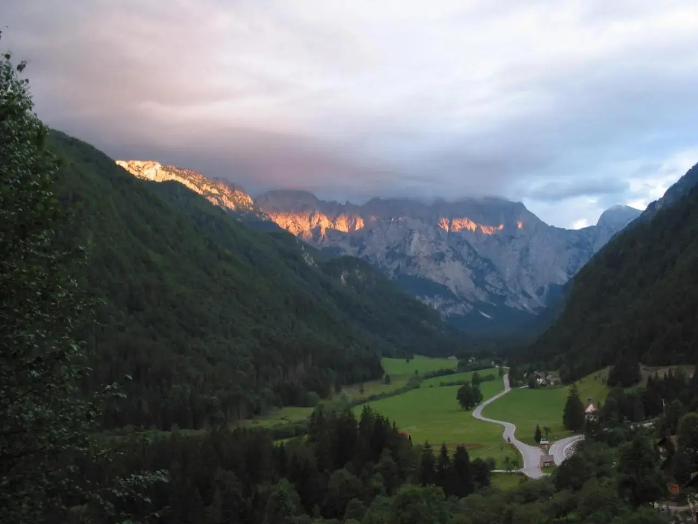 Guest House and Museum Firšt