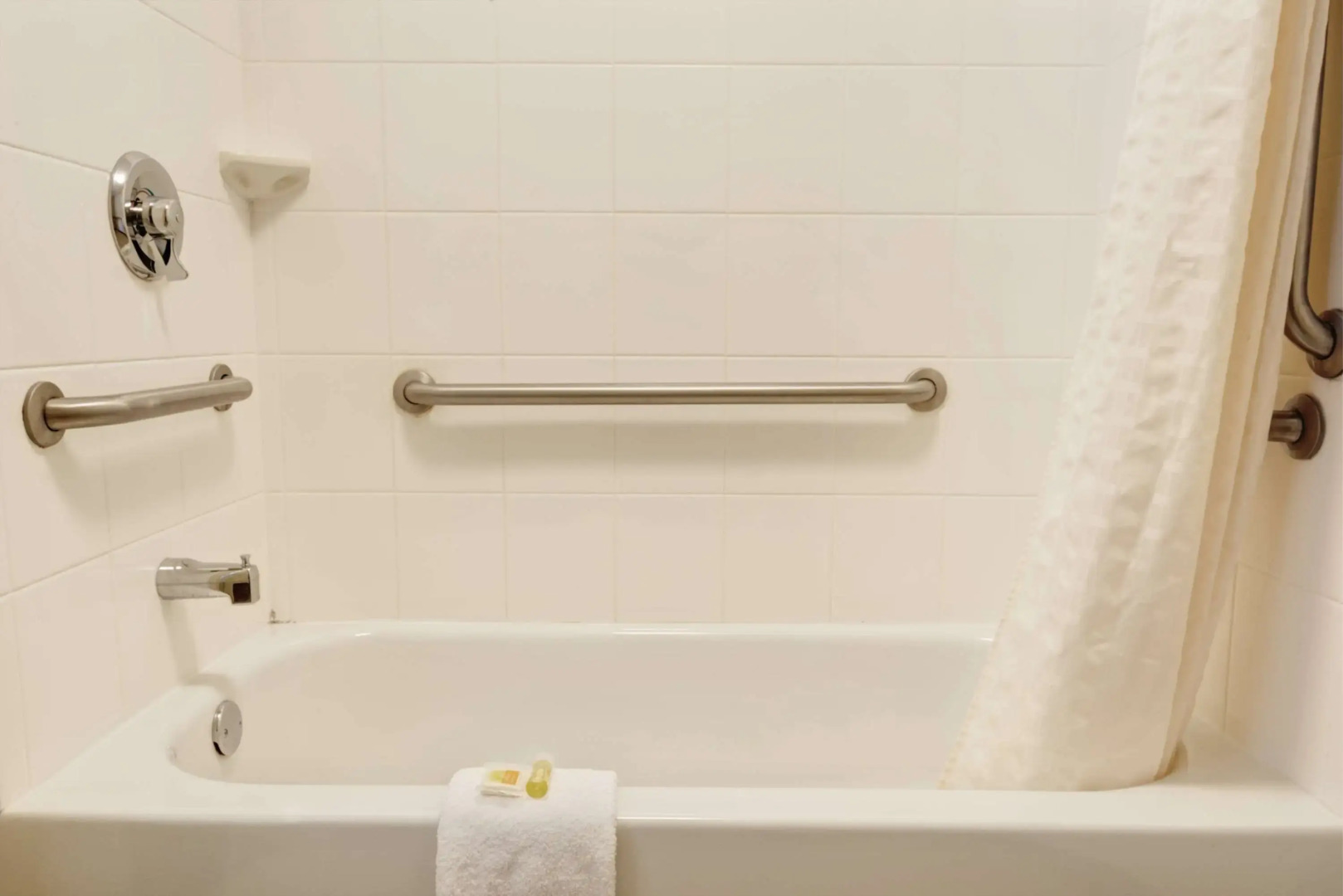 Days Inn by Wyndham Overland Park/Metcalf/Convention Center