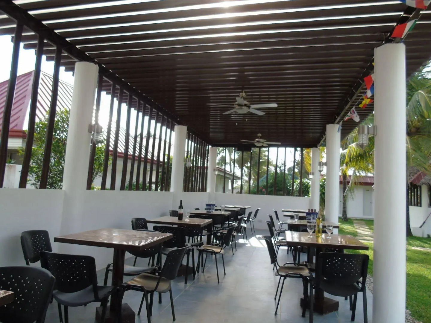 Phaidon Beach Resort