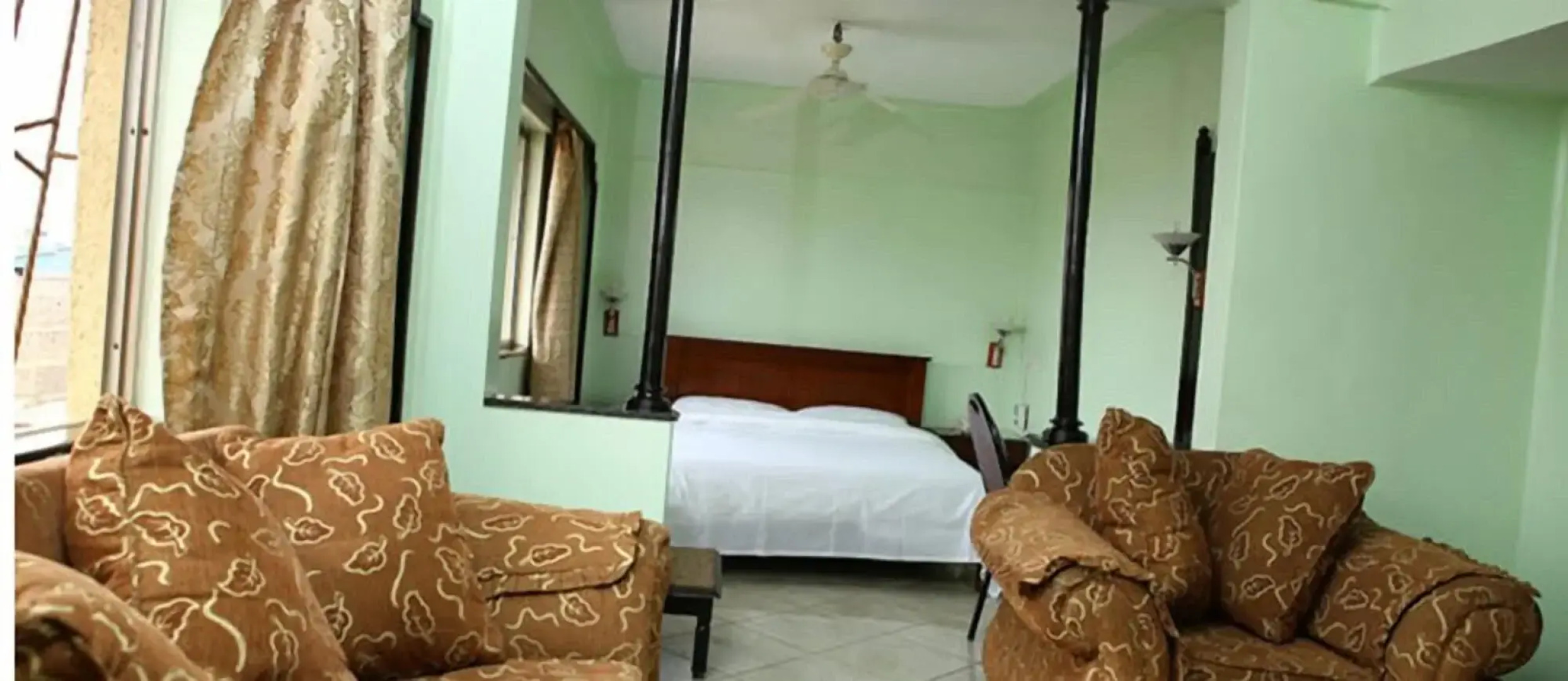 Sandton Palace Hotel